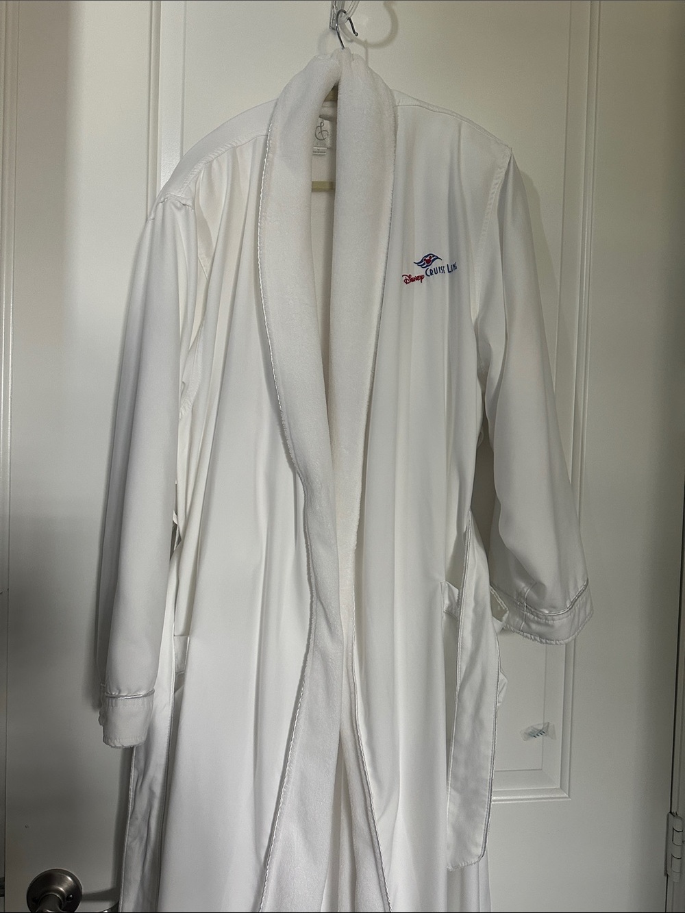 White Plush Shawl-Collar Robe with Embroidered Logo